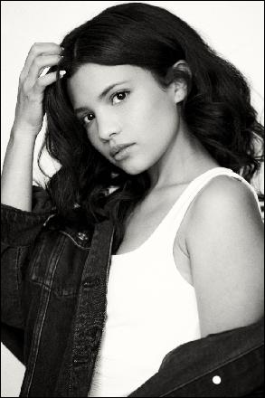 MV5BNWUxZGIy (661x992, 183 kБ...)